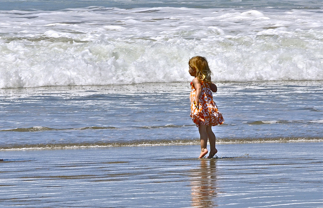 flickr via goingslo - girl in sundress