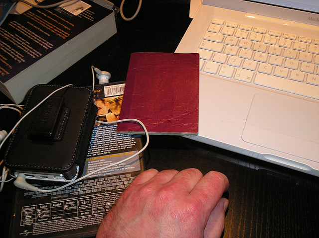 Booking Holiday on Laptop by Fearless Fred via Flickr