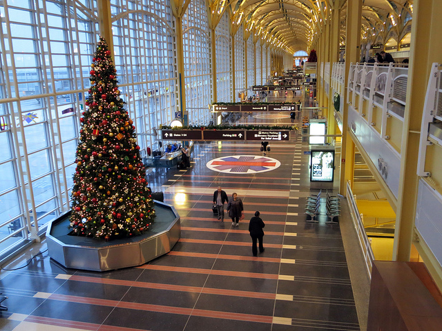 Airport Christmas Tree by Daquella Manera via Flickr