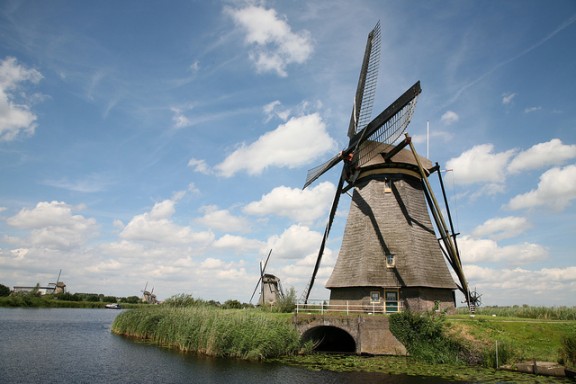 Rotterdam Windmills by Bertknot via Flickr