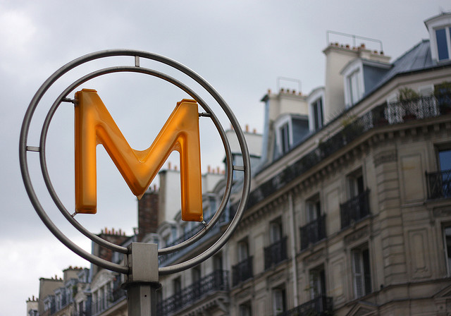 Paris Metro Sign by Roman Lashkin via Flickr