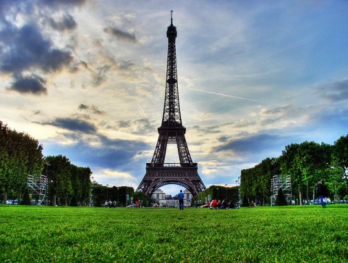 Eiffel Tower by Alfie Ianni via Flickr